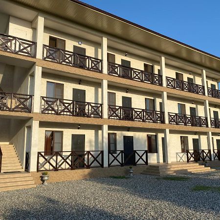 بيزوندا Guest House Dana المظهر الخارجي الصورة