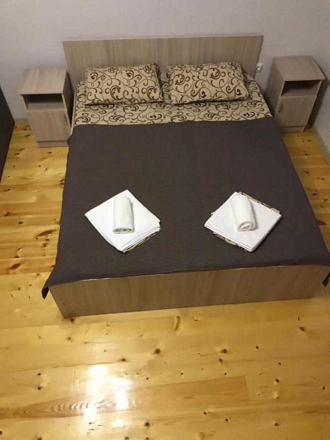 بيزوندا Guest House Dana المظهر الخارجي الصورة